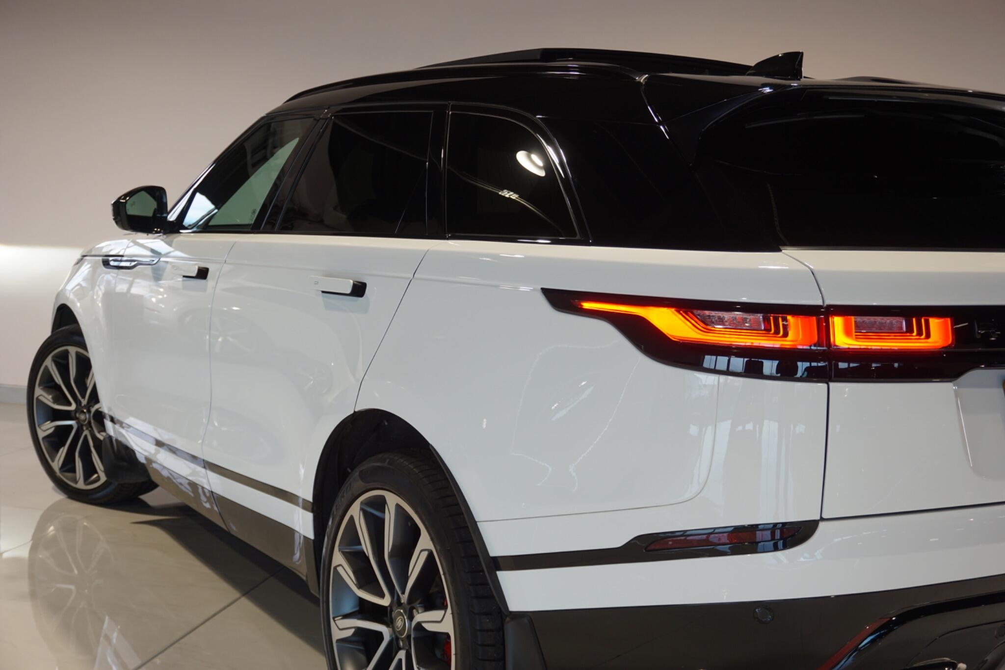 Land Rover Range Rover Velar 3.0 D300 MHEV R-Dynamic SE SUV 5dr Diesel Auto 4WD Euro 6 (s/s) (300 ps)